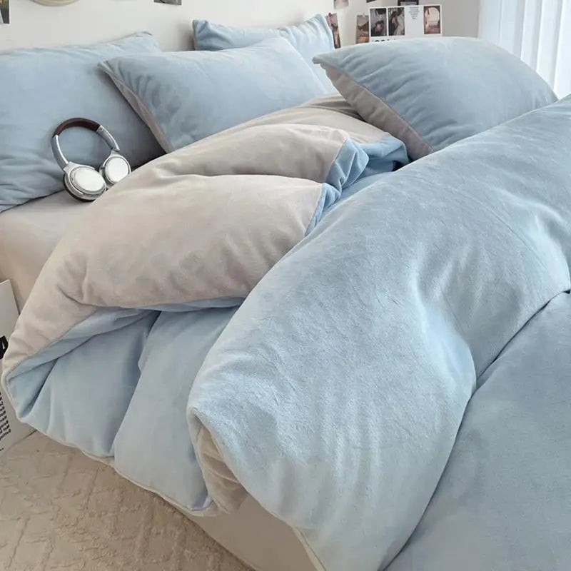 WinterCloud 4-Piece Fleece Bedding Set