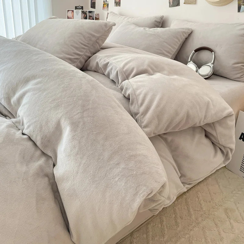 WinterCloud 4-Piece Fleece Bedding Set