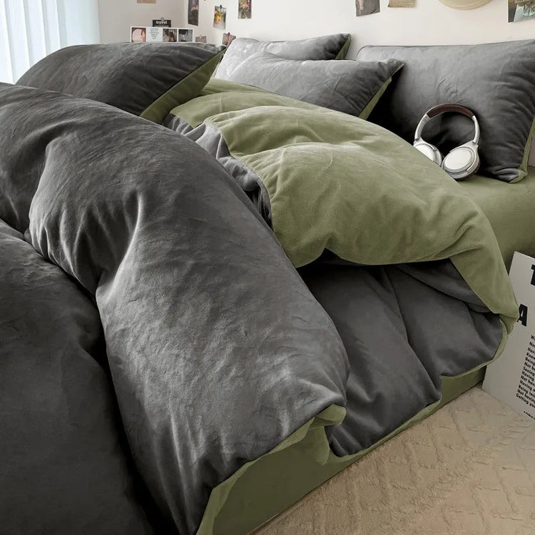 WinterCloud 4-Piece Fleece Bedding Set